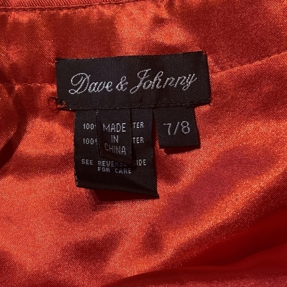 Dave & Johnny Red Dress Black Floral Applique Size 7/8 Knee Length Short Formal - Picture 6 of 7